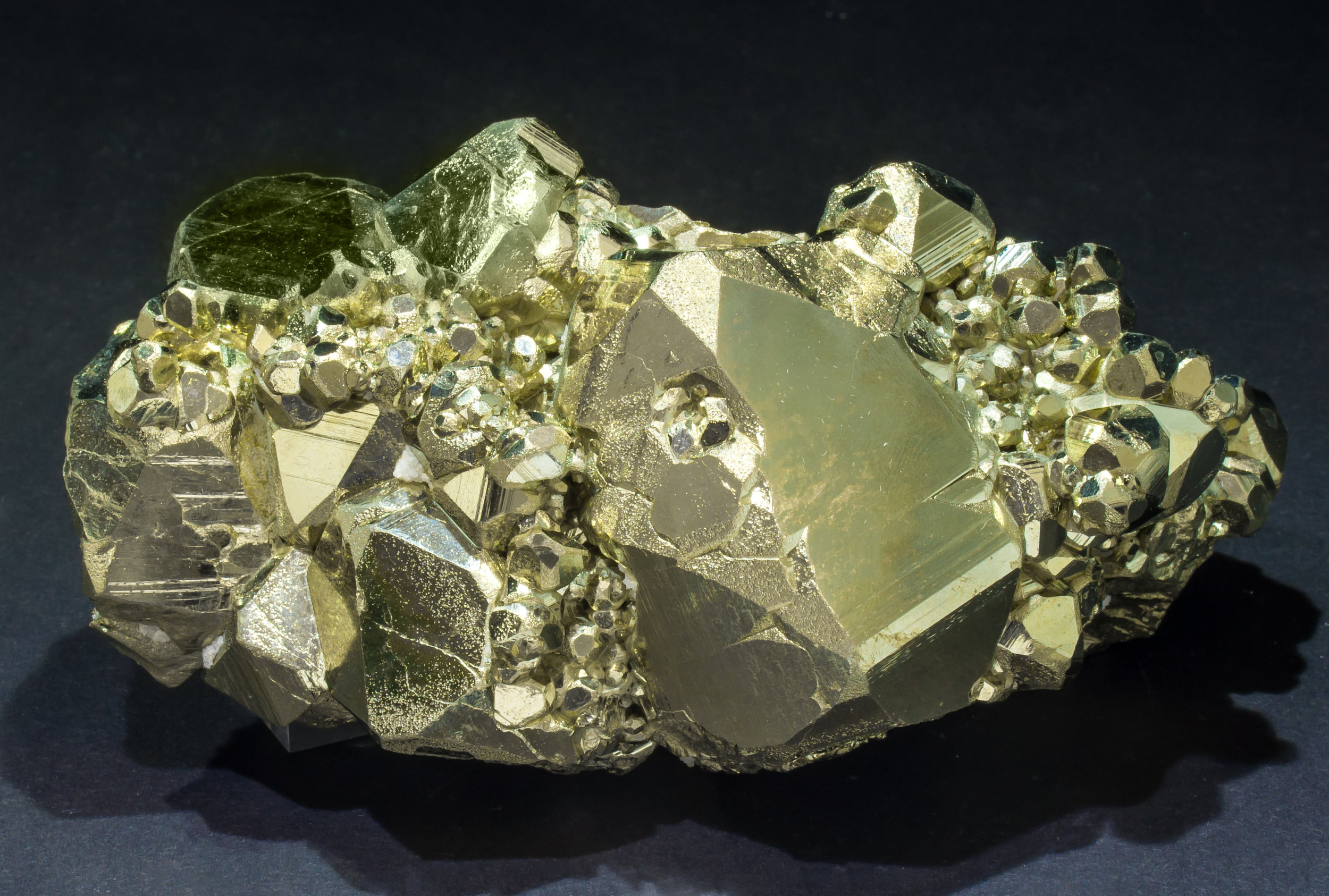 specimens/s_imagesAL8/Pyrite-TR92AL8s.jpg