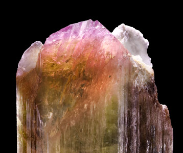 Elbaite with Feldspar and Quartz. Detail top / Photo: Joaquim Calln