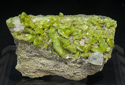 Titanite with Calcite. 