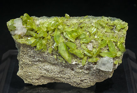 Titanite with Calcite.