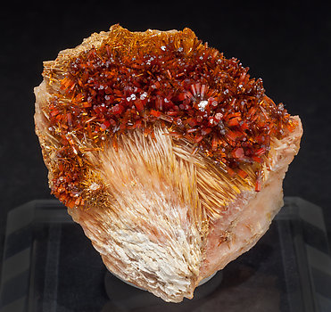 Vanadinite with Baryte.