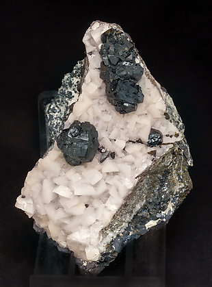 Sphalerite with Dolomite.