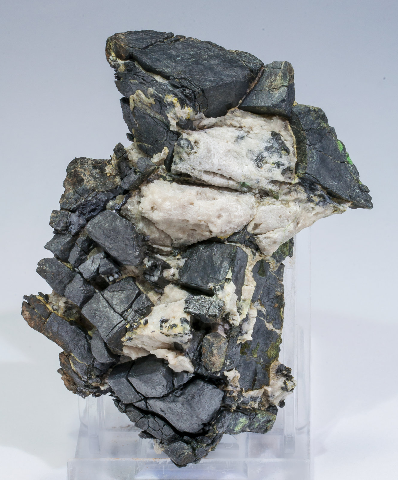 specimens/s_imagesAM1/Ullmanite-EE68AM1f.jpg