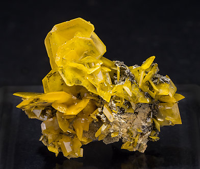 Wulfenite with Mottramite.