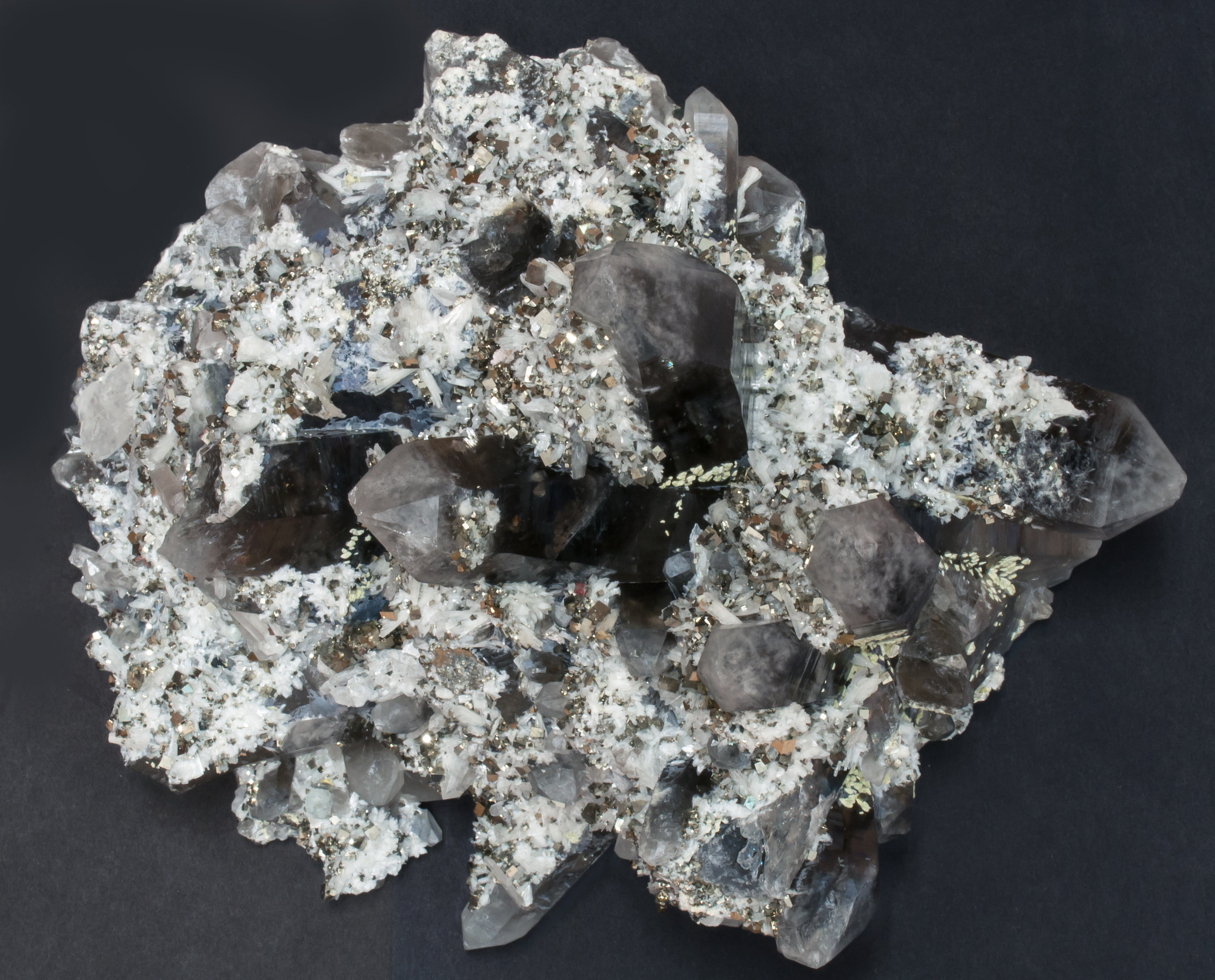 specimens/s_imagesAM2/Bertrandite-EA62AM2t.jpg