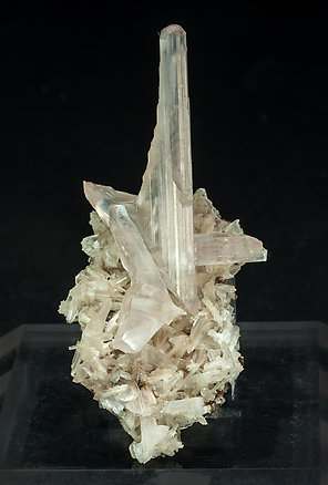 Twinned Cerussite. Front