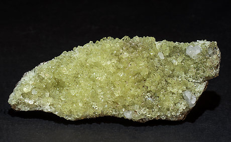 Fluorapophyllite-(K) with Harmotome and Calcite.