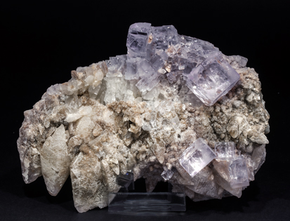 Fluorite with Calcite. Side