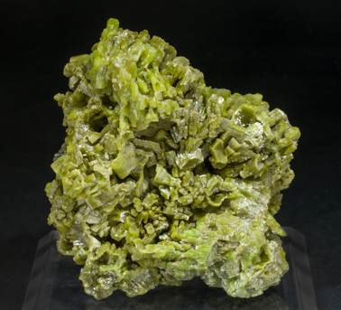 Pyromorphite. Front