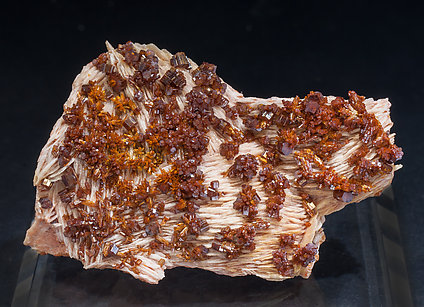 Vanadinite with Baryte.