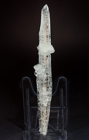 Calcite (variety faden). Rear