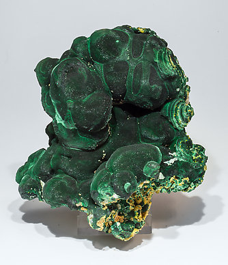 Malachite with Pyromorphite and Cerussite.