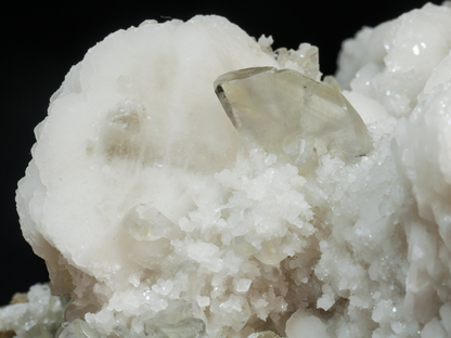 Baryte with Calcite, Dolomite and Fluorite. Detail with led light