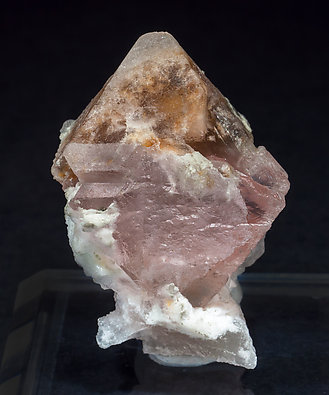 Fluorite (octahedral) with Calcite. Front