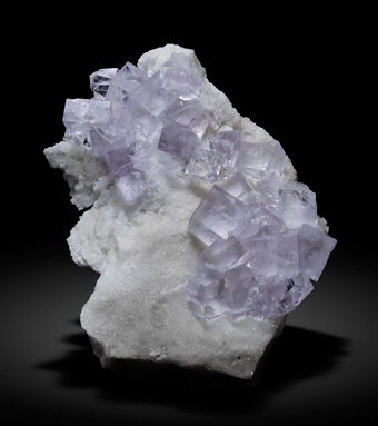 Fluorite with Quartz. Front / Photo: Joaquim Calln