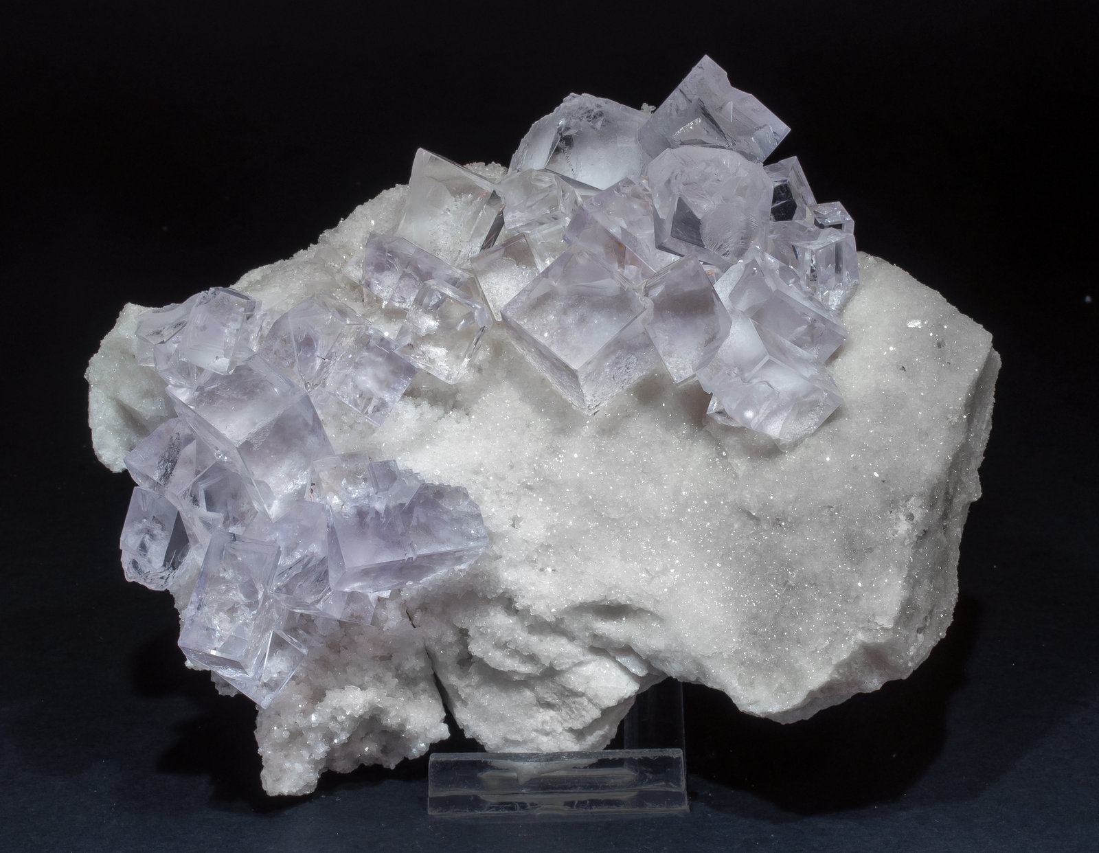 specimens/s_imagesAM5/Fluorite-NB27AM5s.jpg