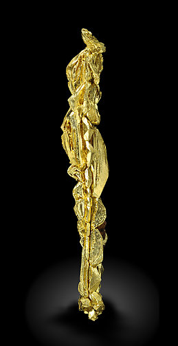 Gold (spinel twin). Rear / Photo: Joaquim Calln