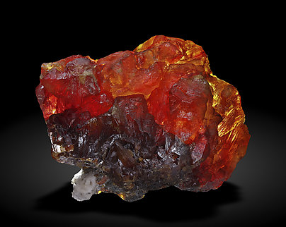 Sphalerite with Dolomite. Light behind / Photo: Joaquim Callén