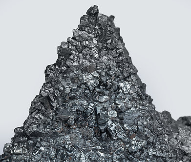 Tennantite-(Fe) with Bournonite, Pyrite and Quatrz. 