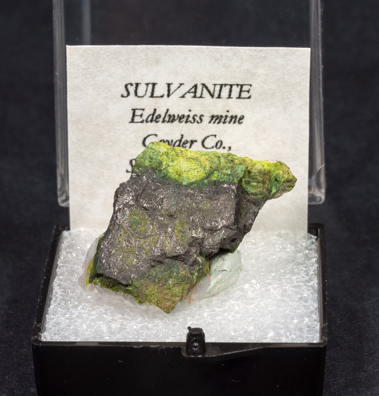 specimens/s_imagesAM6/Sulvanite-MM13AM6f.jpg