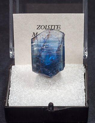 Zoisite (variety tanzanite). 