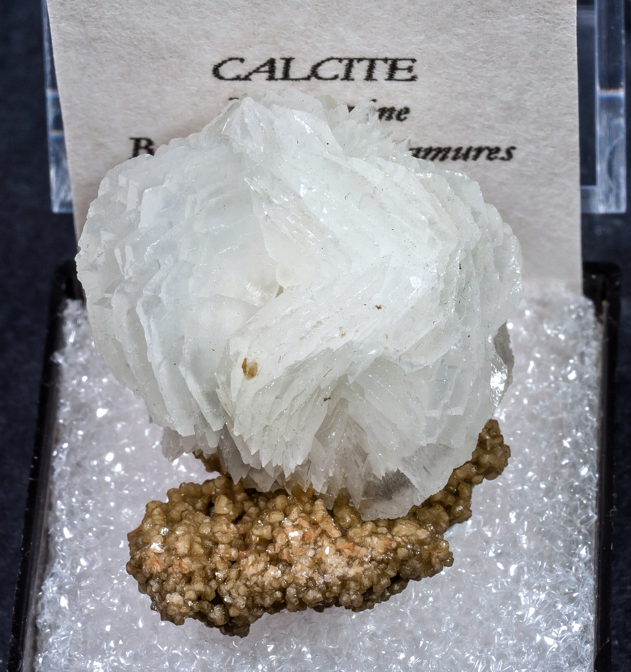 specimens/s_imagesAM7/Calcite-MD26AM7f2.jpg