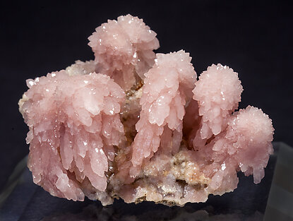 Quartz (variety rose quartz). 