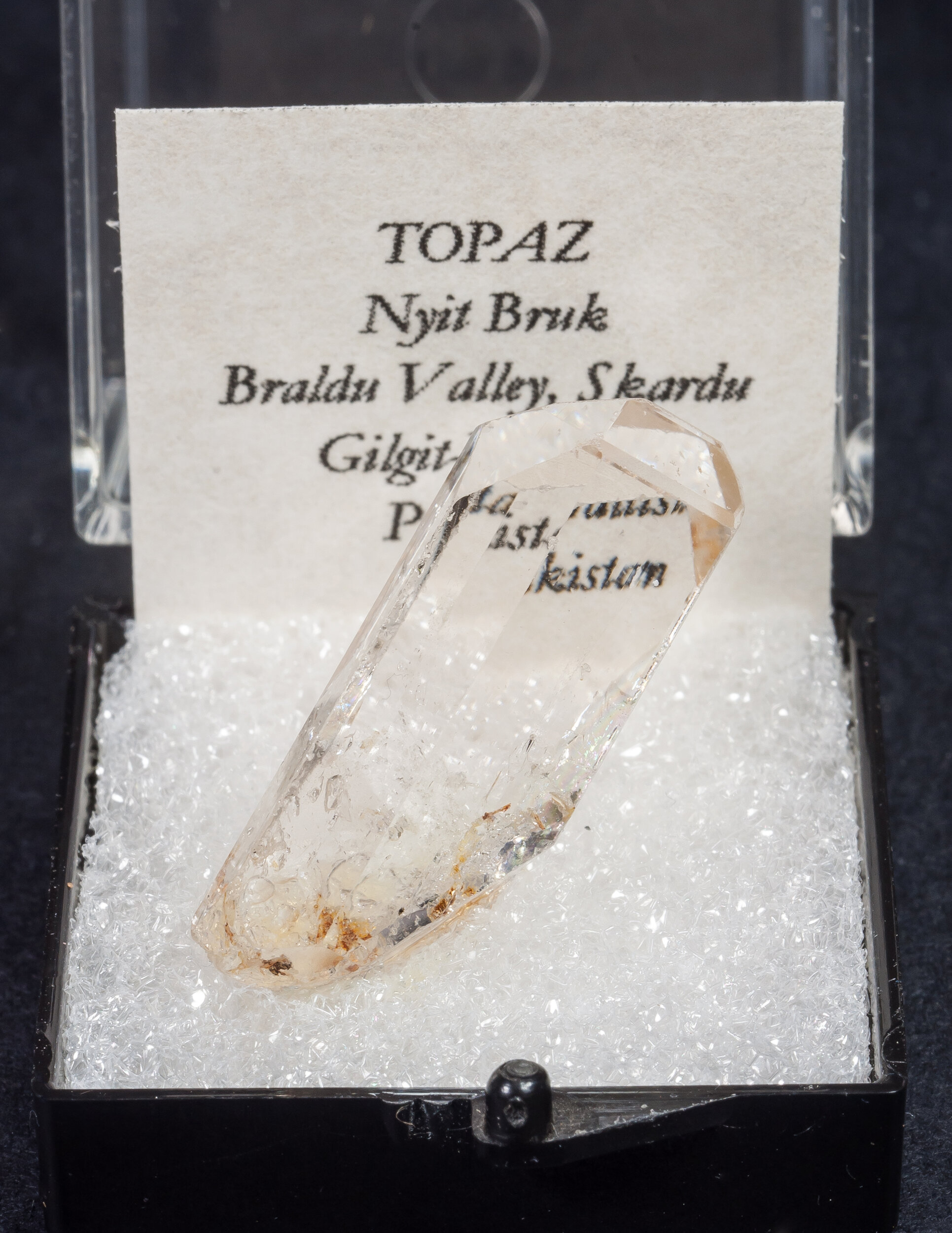 specimens/s_imagesAM7/Topaz-MC14AM7f.jpg