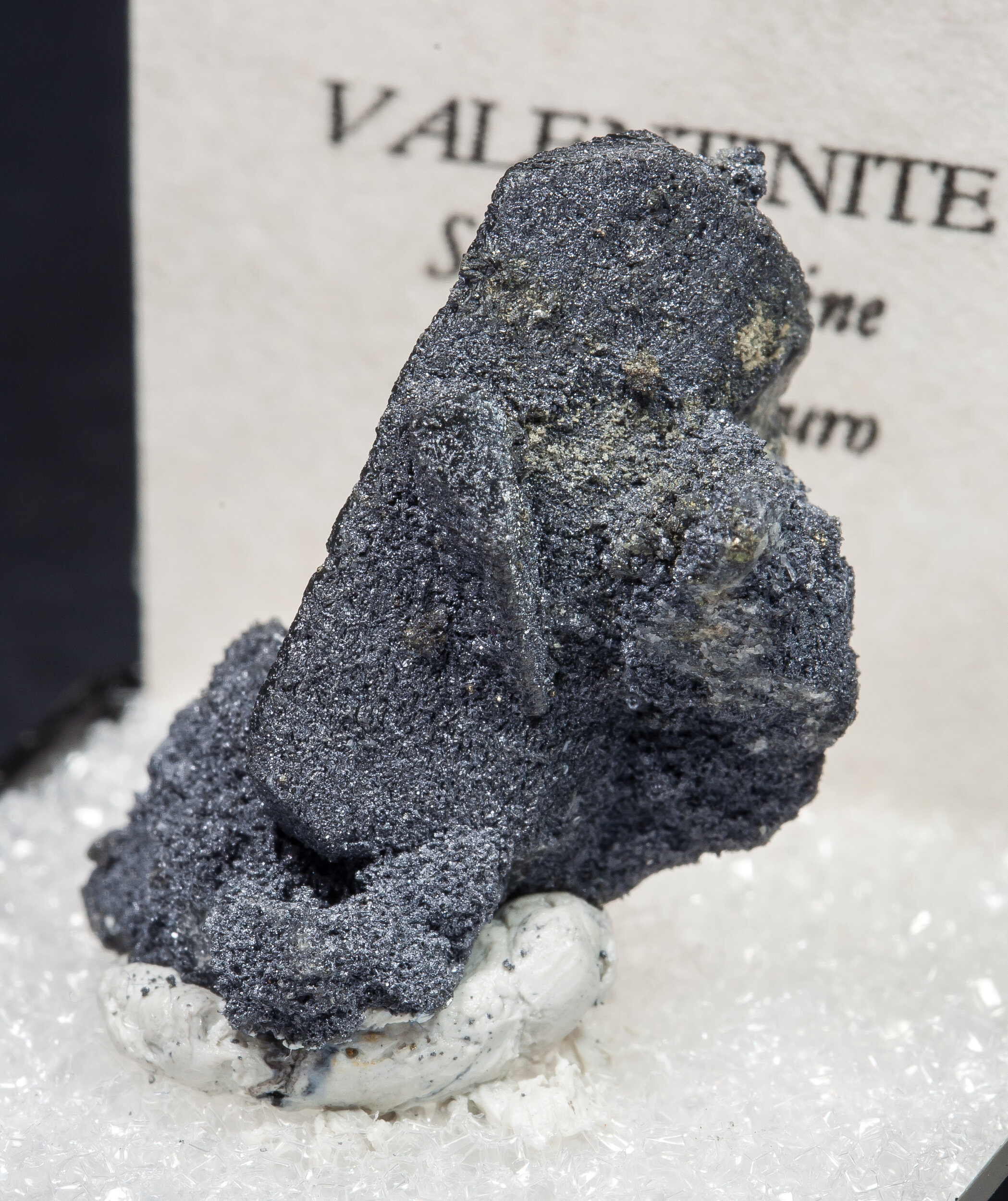 specimens/s_imagesAM7/Valentinite-ML27AM7s.jpg