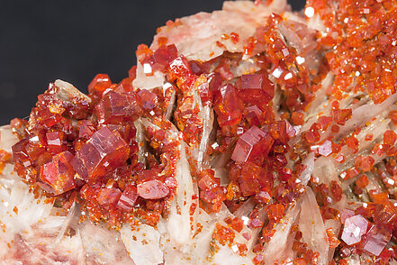 Vanadinite with Baryte. 