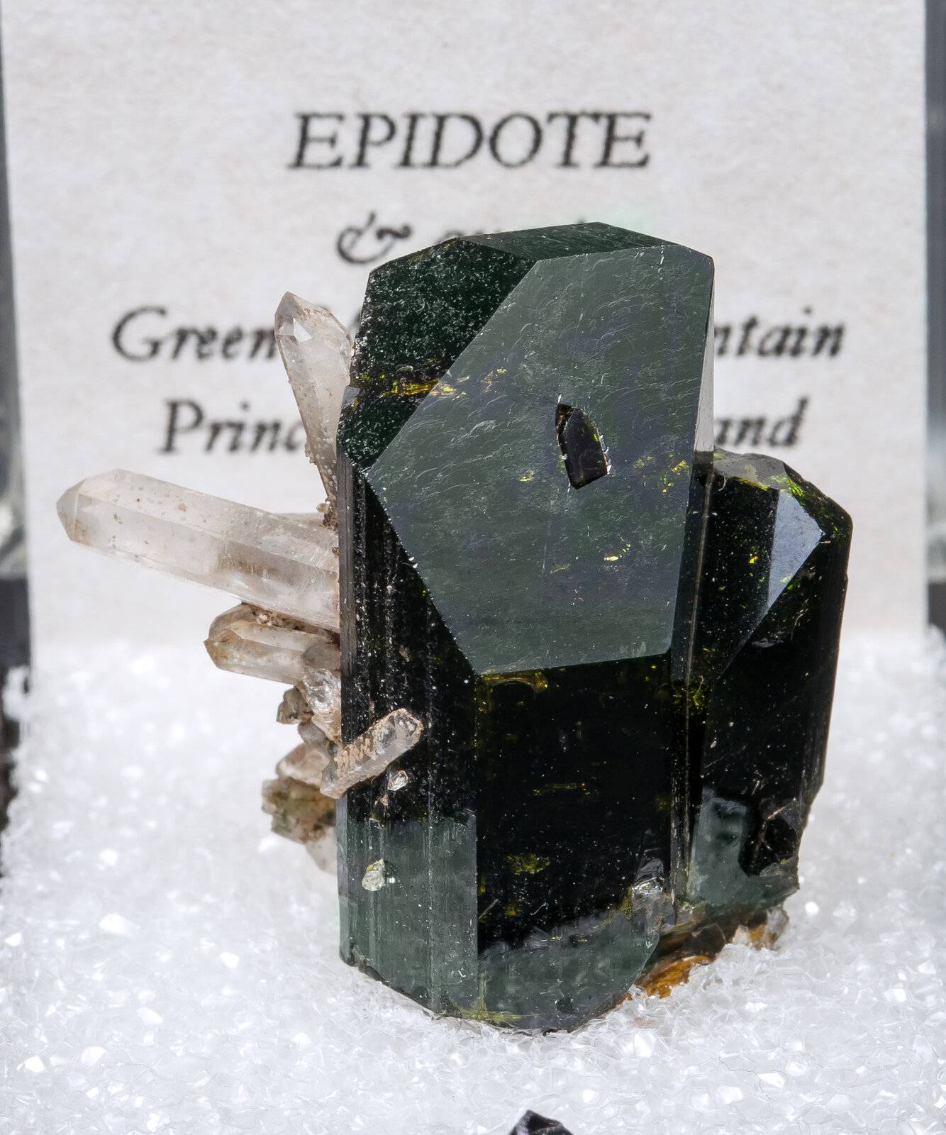 specimens/s_imagesAM8/Epidote-MA13AM8f2.jpg