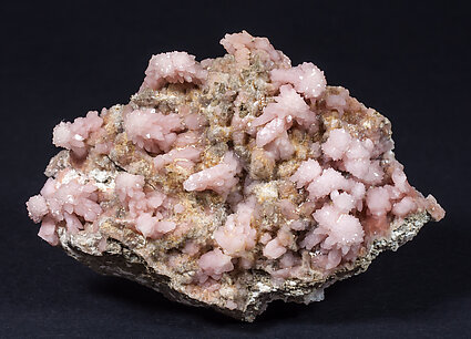 Quartz (variety rose quartz). 