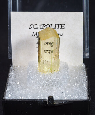 Marialite-Meionite (Scapolite Group).