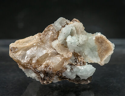 Wulfenite (variety chillagite) with Baryte and Fluorite. 