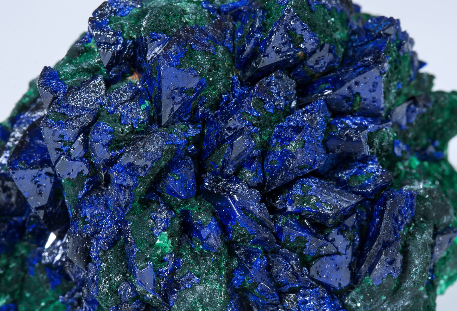 specimens/s_imagesAM9/Azurite-TQ69AM9d.jpg