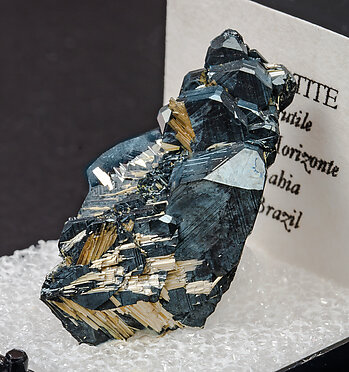 Hematite with Rutile. Side
