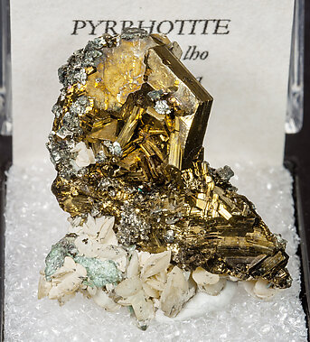 Pyrrhotite with Magnesite. 