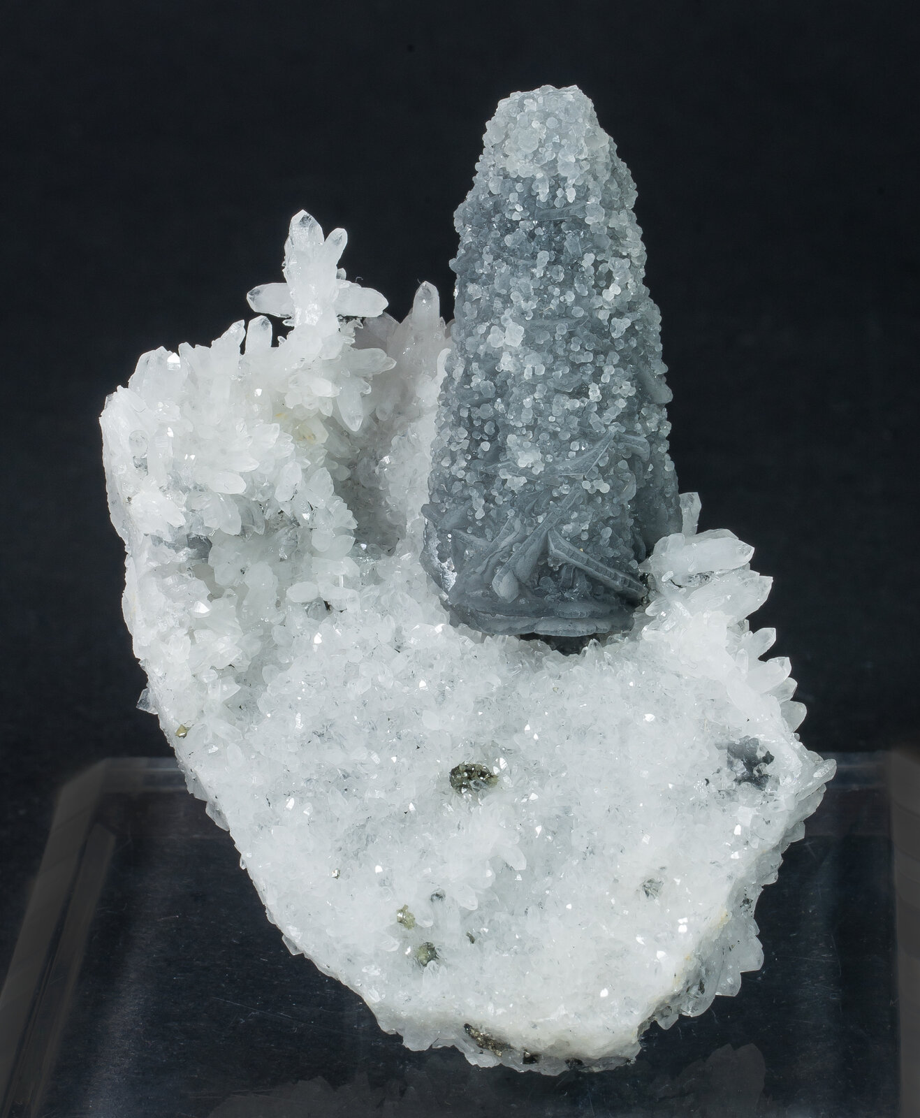 specimens/s_imagesAN0/Calcite-TA26AN0f.jpg