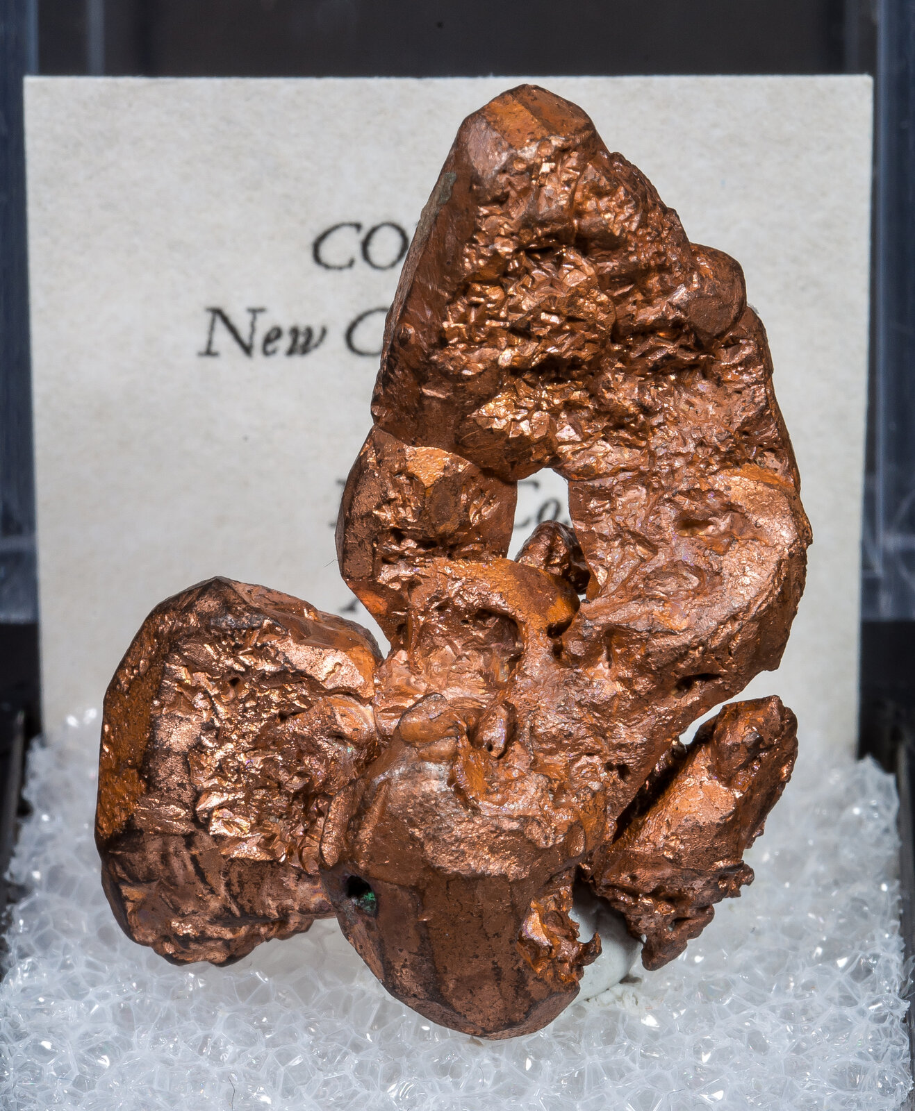 specimens/s_imagesAN0/Copper-MA46AN0f2.jpg