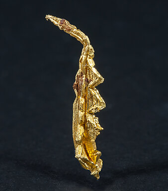 Oro (macla de la espinela). Vista posterior