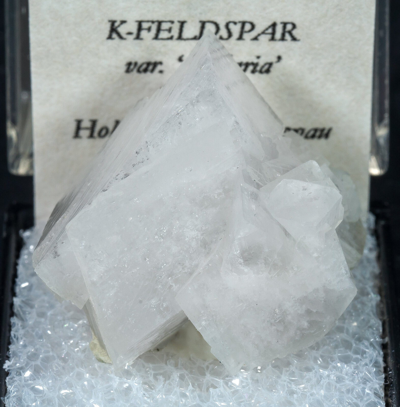 specimens/s_imagesAN1/Orthoclase_adularia-TX10AN1f2.jpg