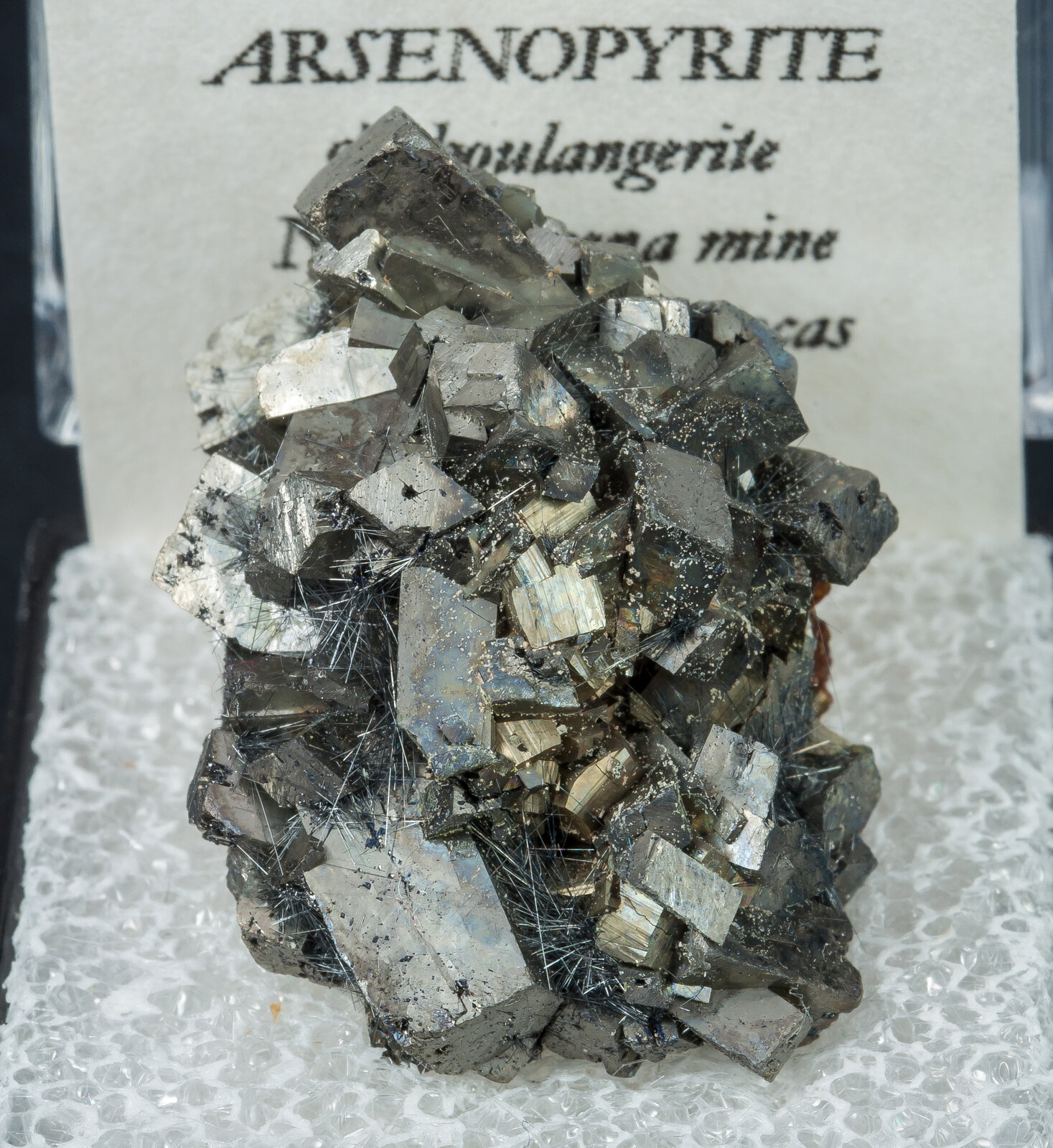 specimens/s_imagesAN2/Arsenopyrite-TG14AN2f2.jpg