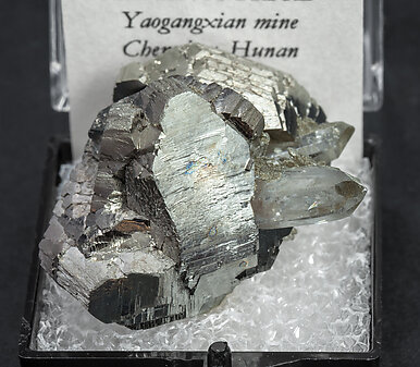 Arsenopyrite with Quartz. Front