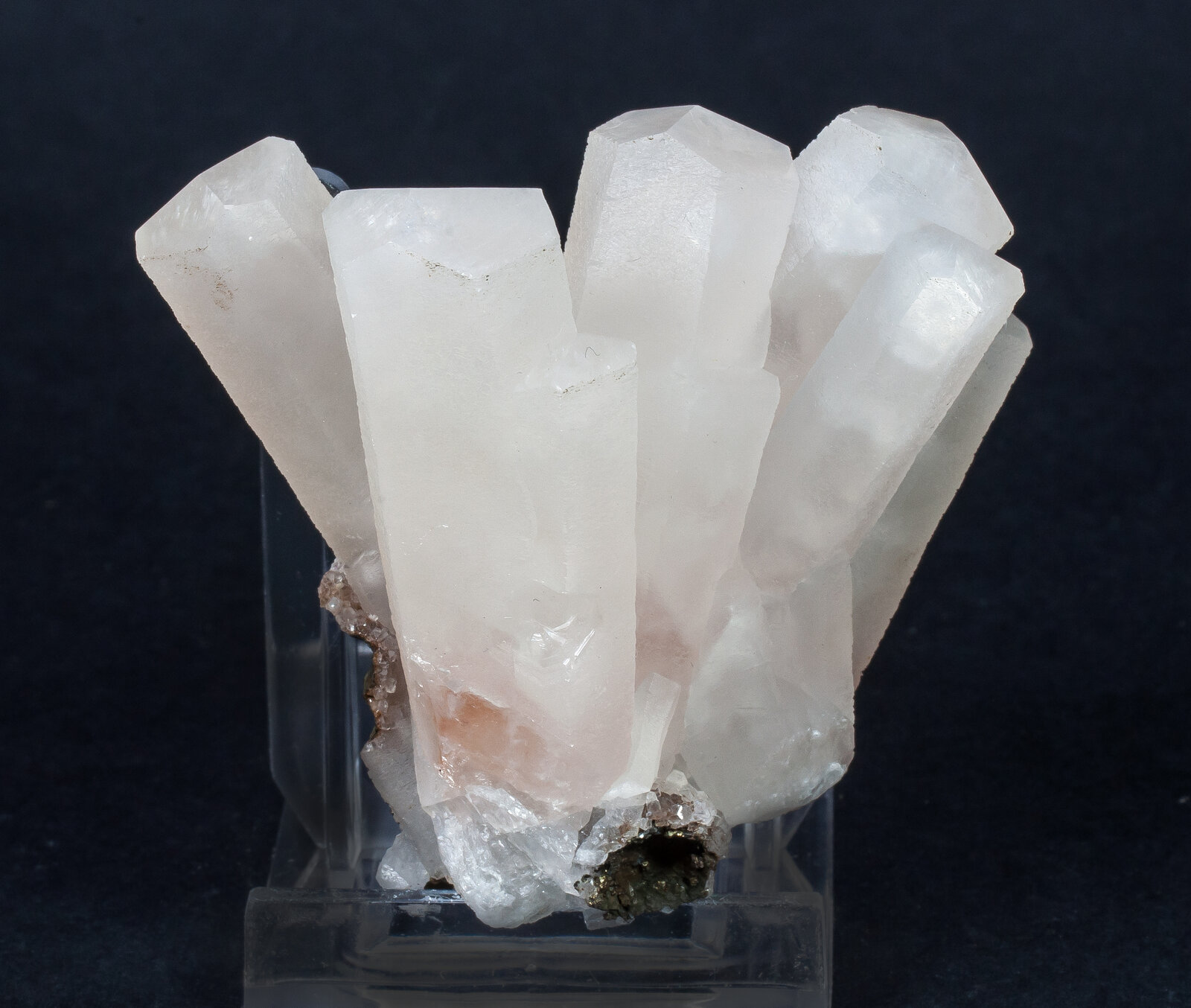 specimens/s_imagesAN2/Calcite-EB76AN2f.jpg