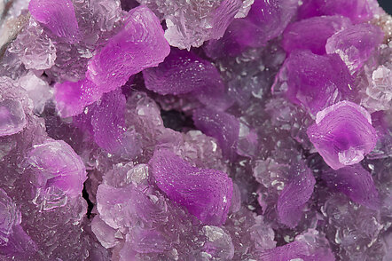 Calcite (variety cobaltoan) with Quartz . 