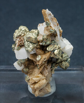 Chalcopyrite with Siderite and Dolomite. Front