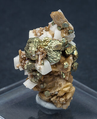 Chalcopyrite with Siderite and Dolomite. Side