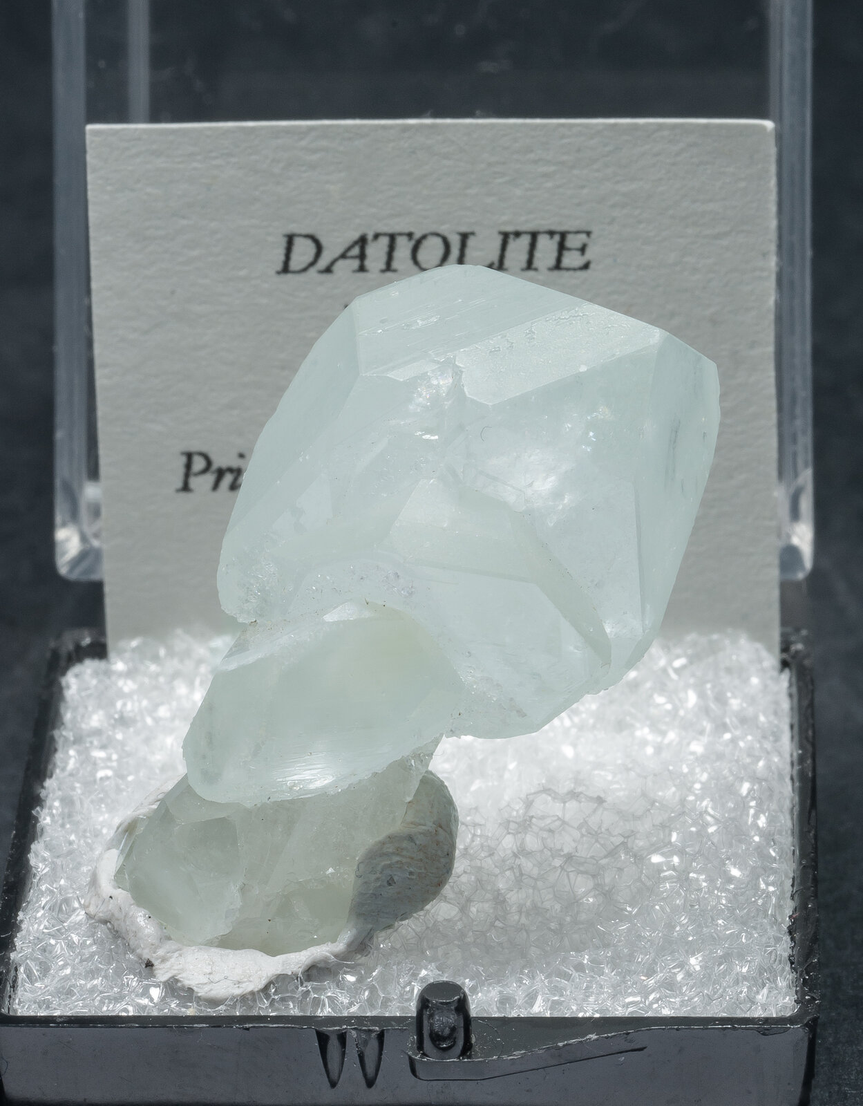 specimens/s_imagesAN2/Datolite-TK14AN2f1.jpg