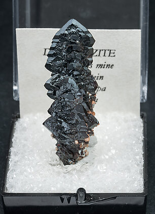 Descloizite.