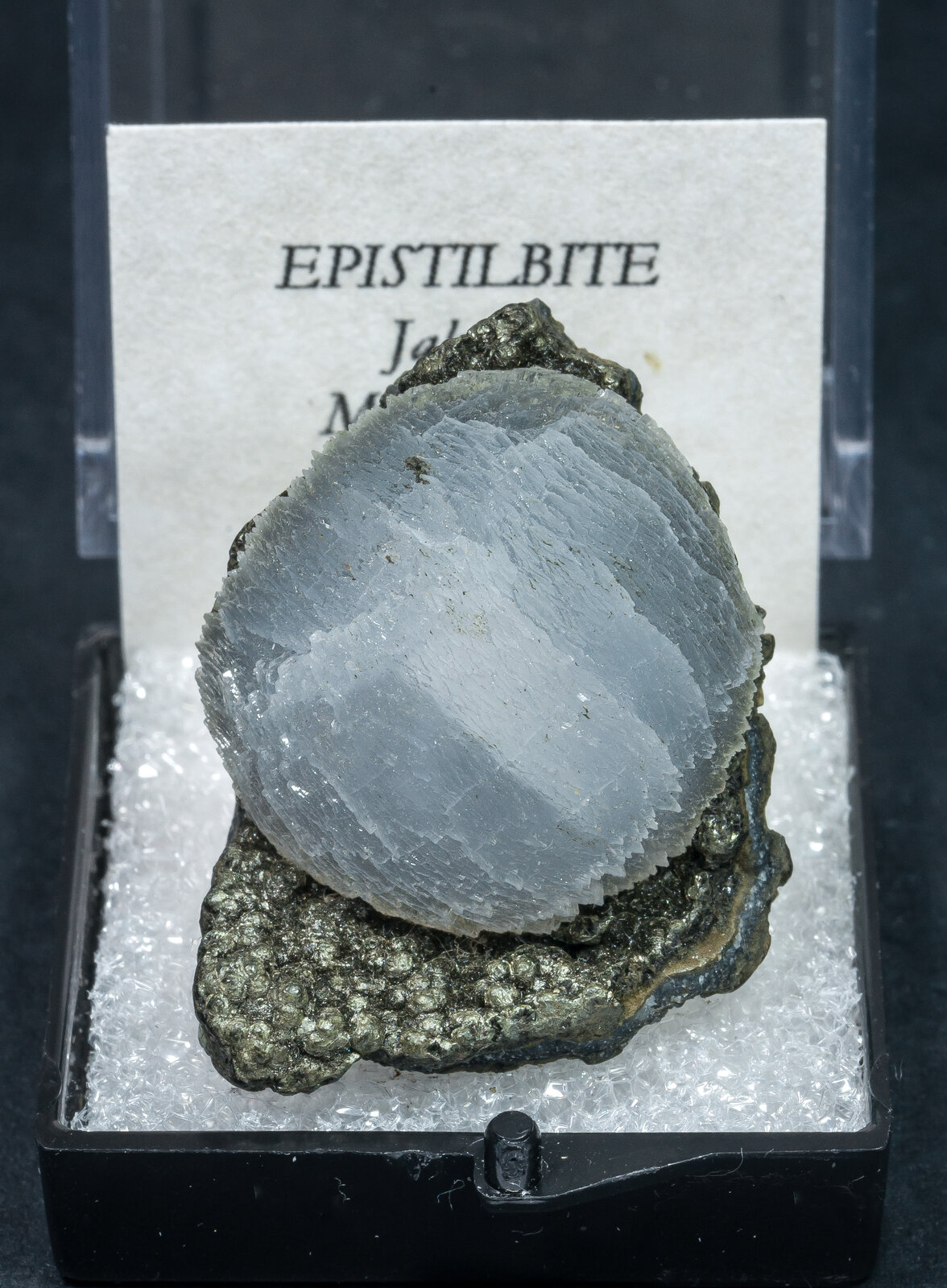 specimens/s_imagesAN2/Epistilbite-TC16AN2f1.jpg